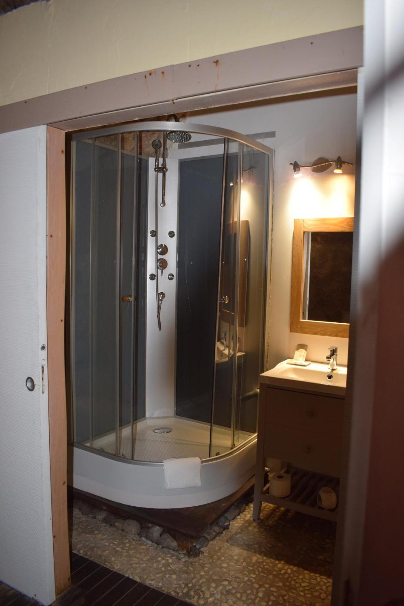 אמבואה Chambres D'Hotes Troglodytes Le Clos De L'Hermitage חדר תמונה